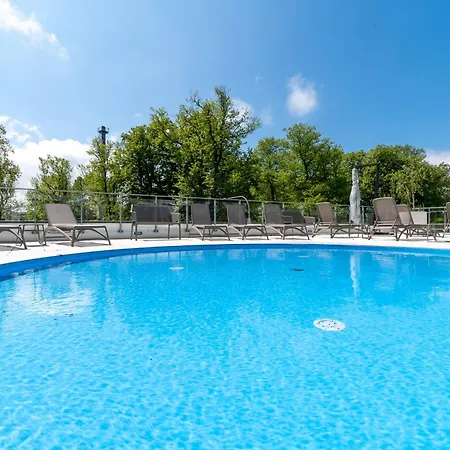 Lighthouse - Premium Porto Nadmorskie Tarasy Апартаменты Колобжег